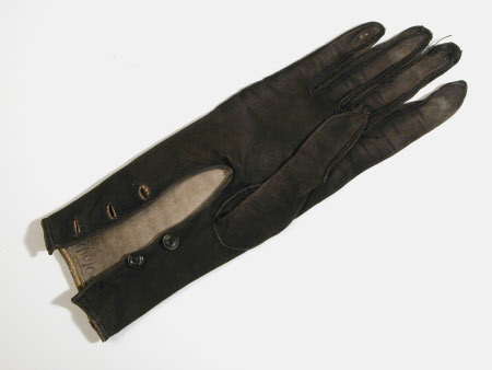 Killerton Fashion Collection © National Trust / Sophia Farley and Renée Harvey