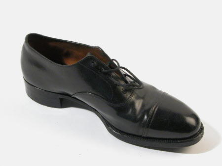 Shoe