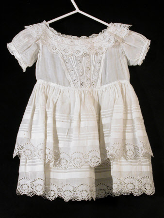 Child's dress 1361246.1 | National Trust Collections