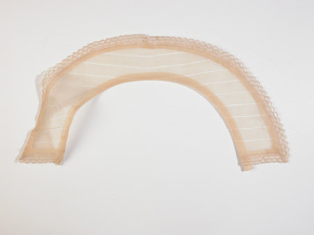 Maid's collar