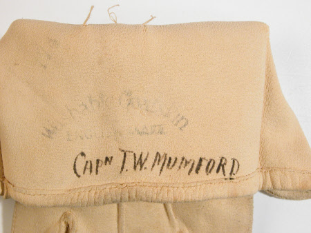 Man's glove