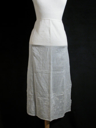Killerton Fashion Collection © National Trust / Sophia Farley and Renée Harvey