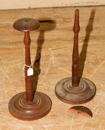 Wig stand