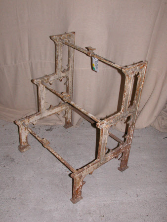 Shop front racking