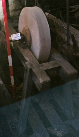 Grinding wheel