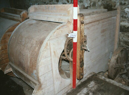 Winnowing machine