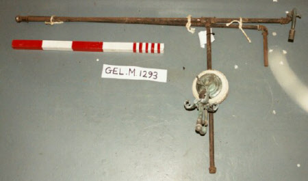 Gas light fitting