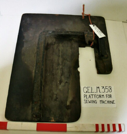 Sewing machine platform