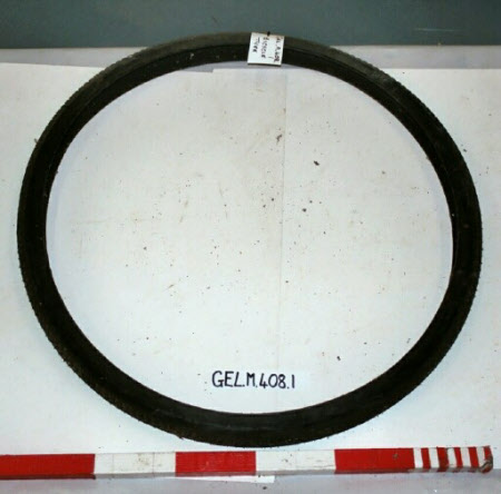 Bicycle tyre