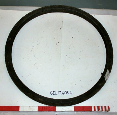Bicycle tyre
