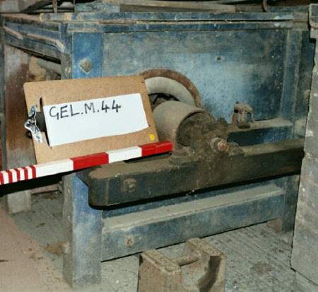 Threshing machine