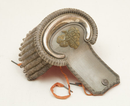 Uniform epaulette