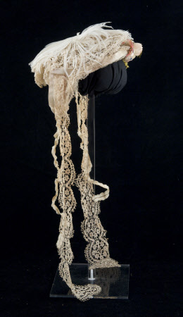 Wedding bonnet