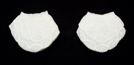 Sleeve flounce
