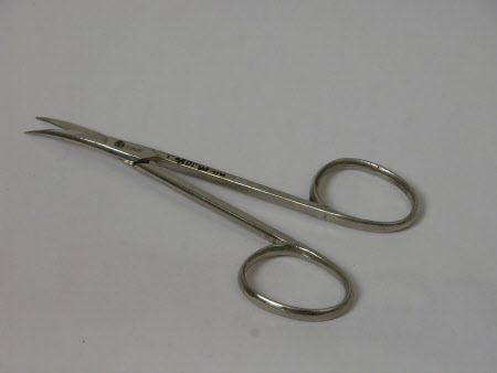 Manicure scissors