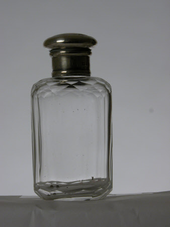 Perfume bottle