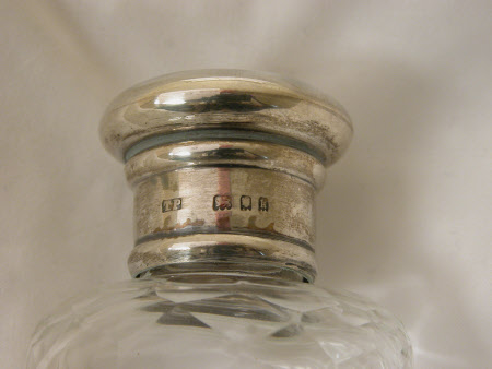 Perfume bottle