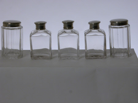 Glass jar