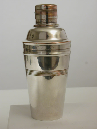 Cocktail shaker