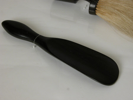Shoe horn