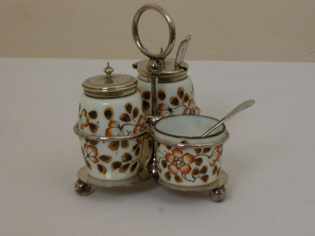 Cruet set