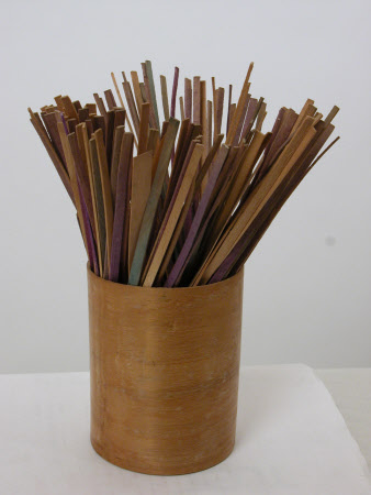 Spillholder