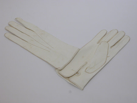 Ladies glove