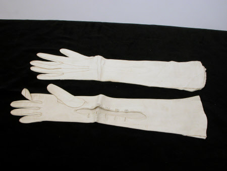 Ladies glove