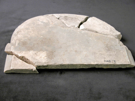 Shelf fragment