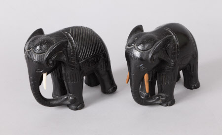 Model elephant