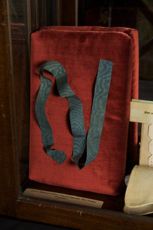 Garter ribbon