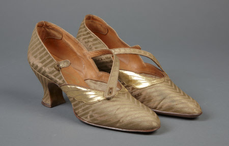 Ladies shoe