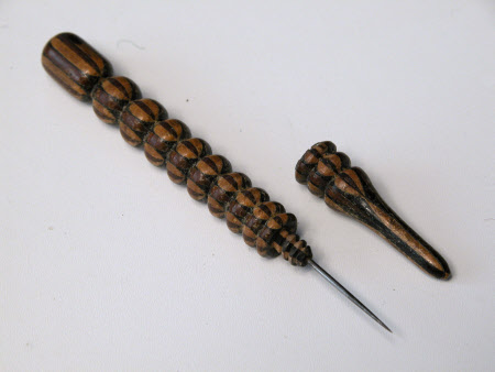Needle holder
