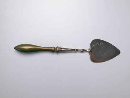 Cheese scoop