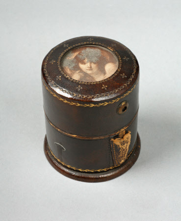 Cylindrical box