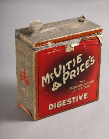 Biscuit tin