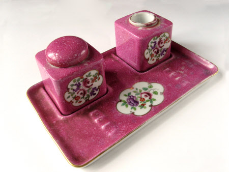 Ink stand