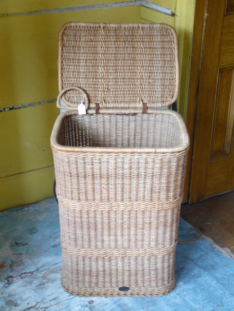 Linen basket