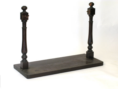 Dressing table mirror stand