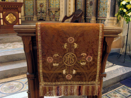 Pulpit fall