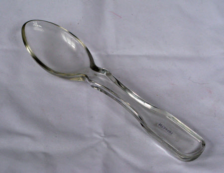 Salad spoon