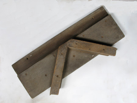 Mitre block