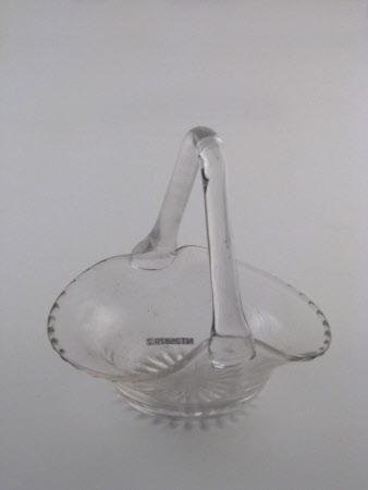Bonbon dish