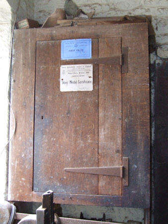 Wall cupboard