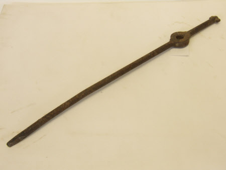 Manhole cover key
