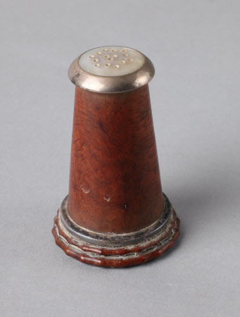 Pepper shaker