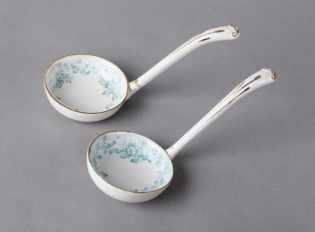 Part dinner service