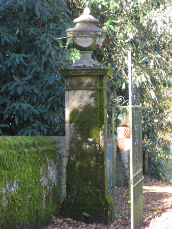 Pillar