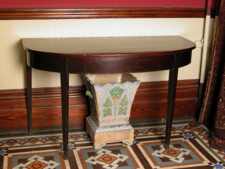 Dining table end