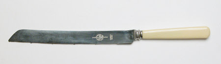 Bread knife
